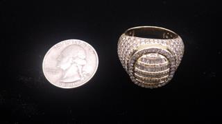 Men's 10K Diamond Cluster Oval Ring Yellow Gold 13g Size 10.5